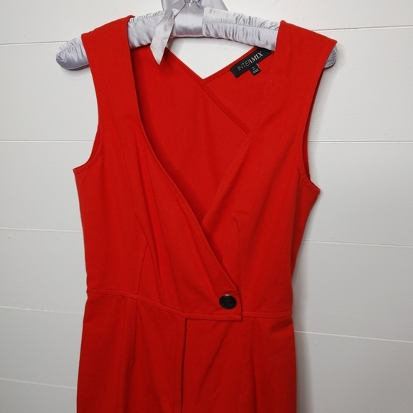 INTERMIX Red Magnolia jumpsuit size 2 - Picture 4 of 16